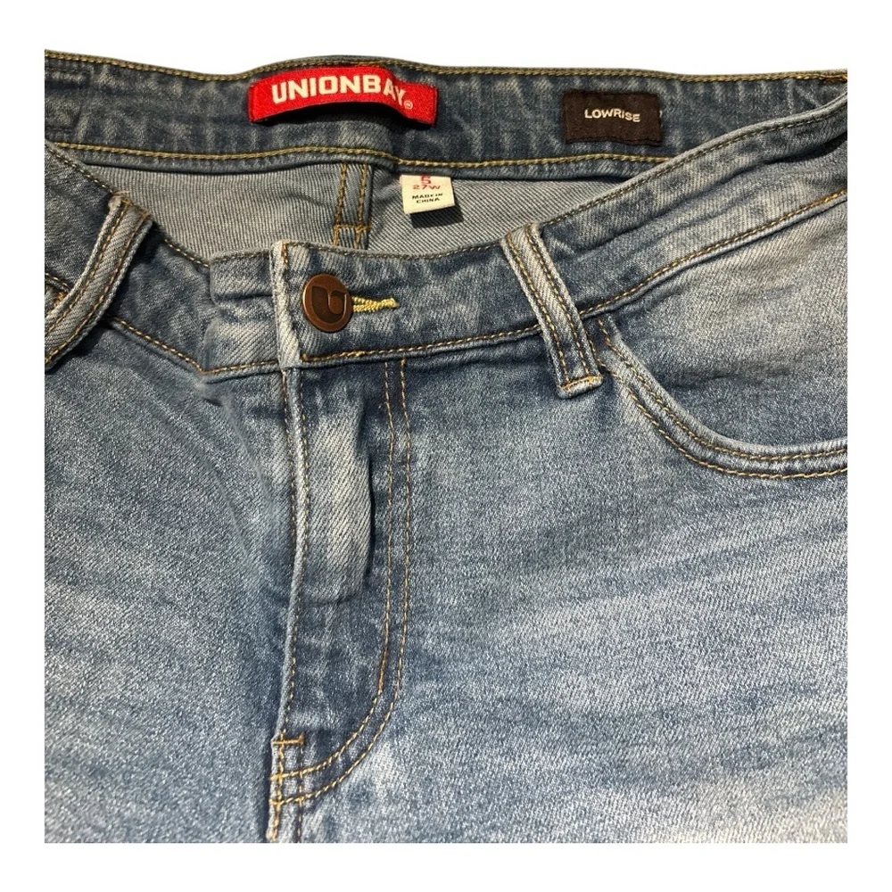 UNIONBAY Blue Low Rise Blue  Jean Shorts for Women Size 5 - Picture 3 of 3